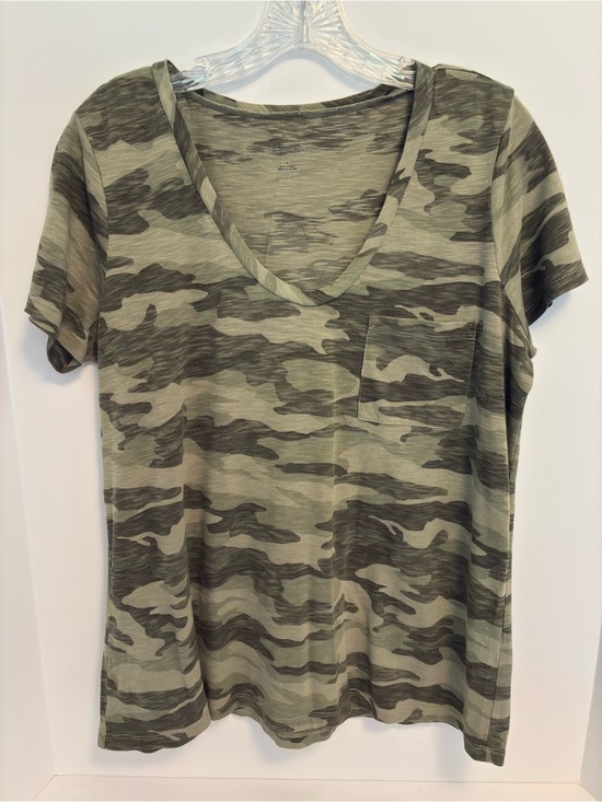 Caslon Tops - Caslon Women's Olive Faded Camo Print Short Sleeve T-Shirt Size L